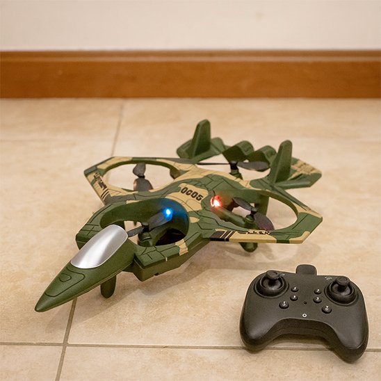 Avion télécommandé couleur camouflage