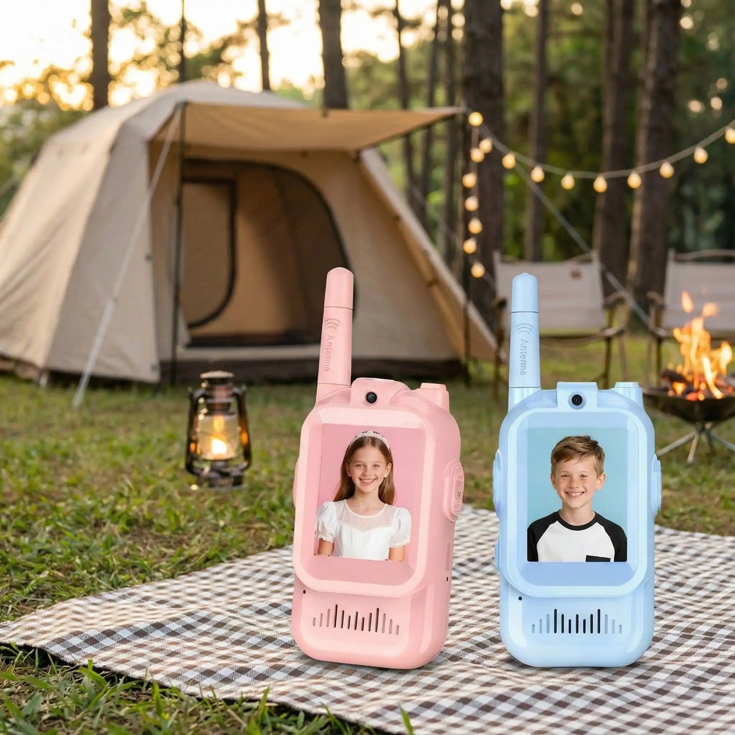 Duo de talkie walkie enfant au camping