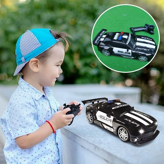 voiture télécommandée de police noire et blanche