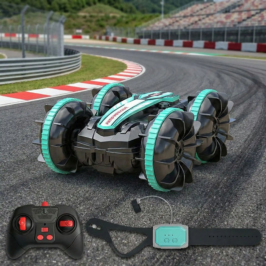 Voiture télécommandée tout terrain amphibie sur circuit auto.